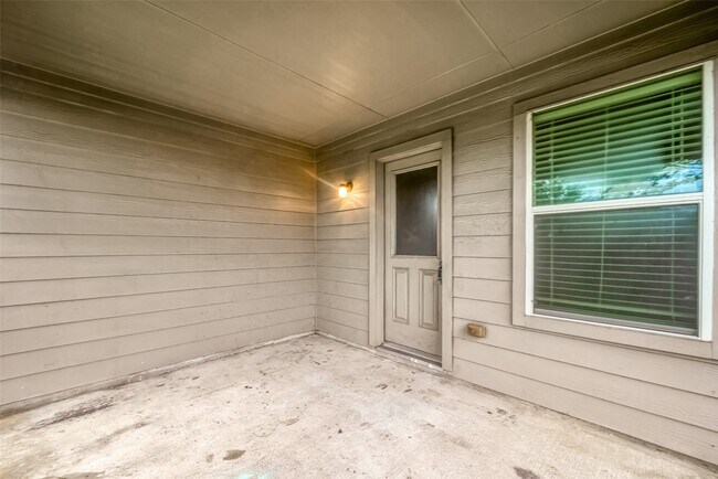 Building Photo - 21203 Branchport Dr