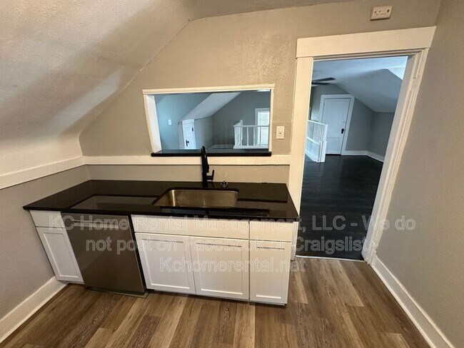 Building Photo - 3631 Pennsylvania Ave