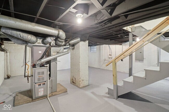 Building Photo - 615 N Grant Ave