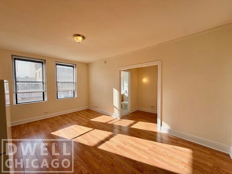 Building Photo - 2770 N Milwaukee Ave