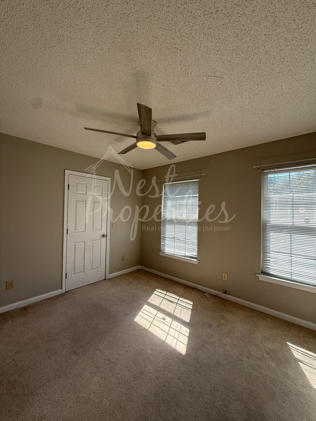 Building Photo - 9 Ashley Hall Ct