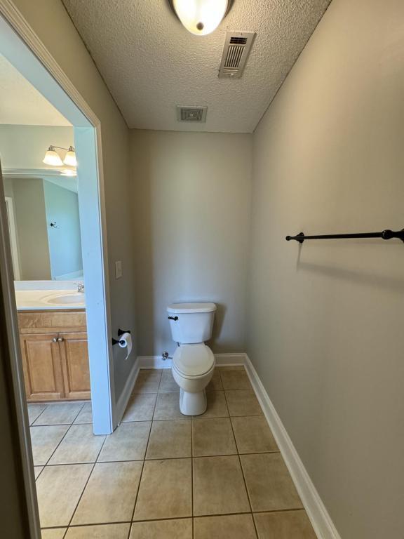 Building Photo - 204 Mahan Dr