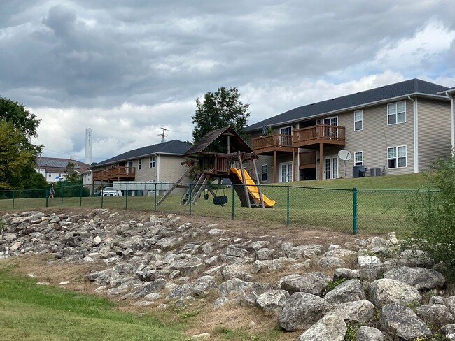 Building Photo - Condominium in Academy Commons