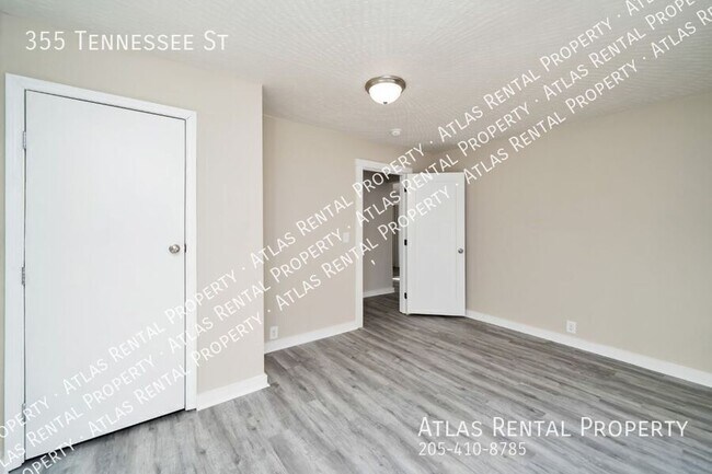 Building Photo - 355 Tennessee St