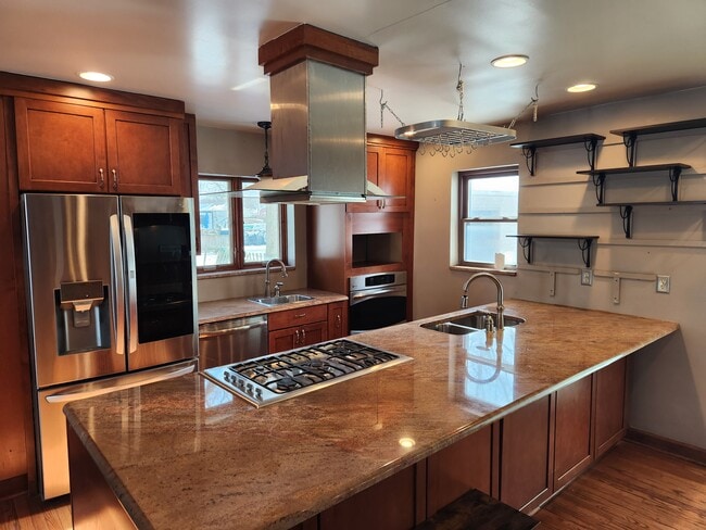 Building Photo - 31441 Sheridan St