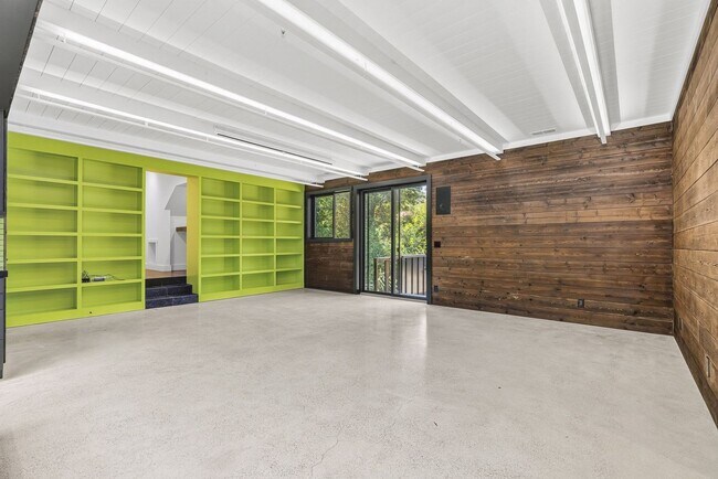Building Photo - 850 Branciforte Dr