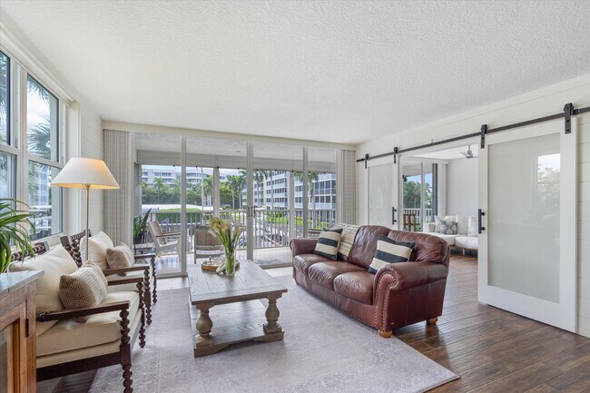 Building Photo - 1 Harbourside Dr