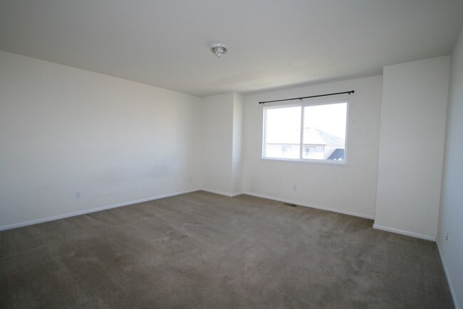 Building Photo - Beautiful 4 bedroom home available in Peyton!