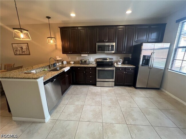 Building Photo - 11875 Izarra Way
