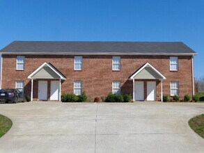 Building Photo - 541B PATRIOT PARK CT, CLARKSVILLE, TN 37042