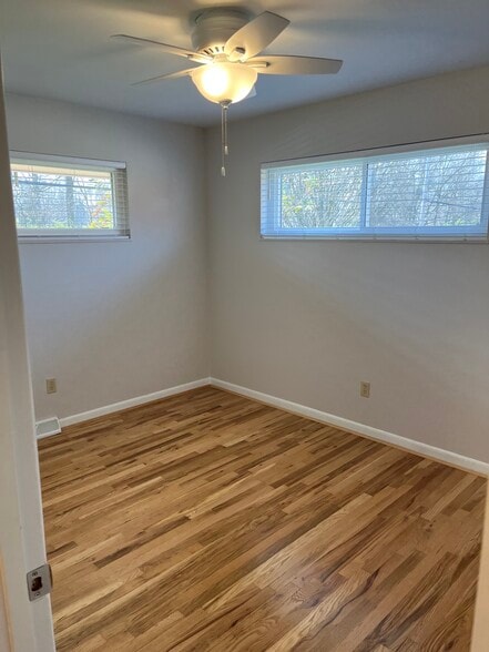 bedroom - 1818 W Loveland Ave