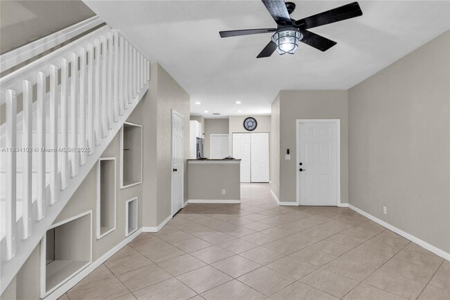 Building Photo - 4137 Briar Ln