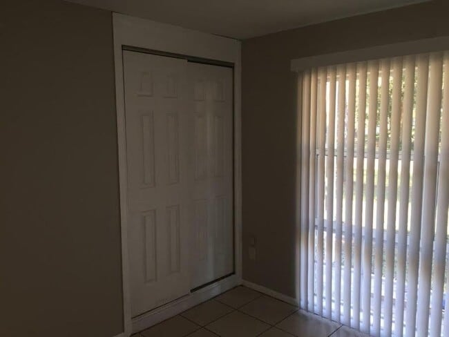 Building Photo - 5216 Palisades Dr