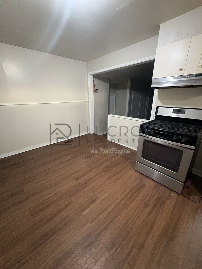 Building Photo - 5855 Canton Park Dr