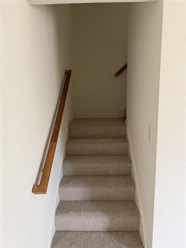 Building Photo - 3528 E Richmond Rd