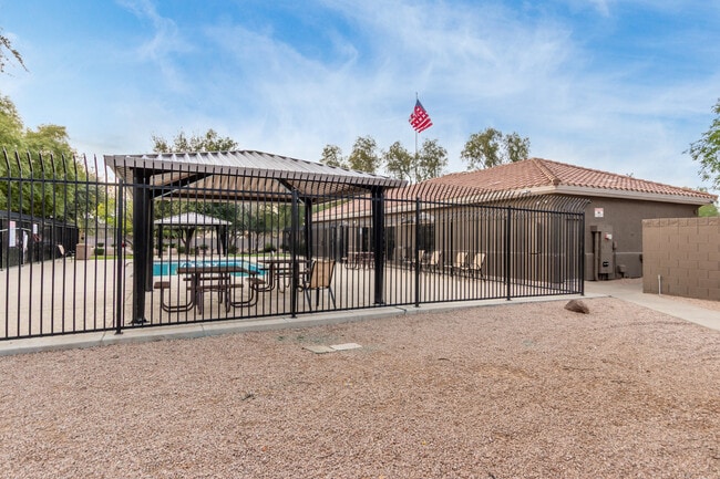 Building Photo - 2574 E Meadow Mist Ln