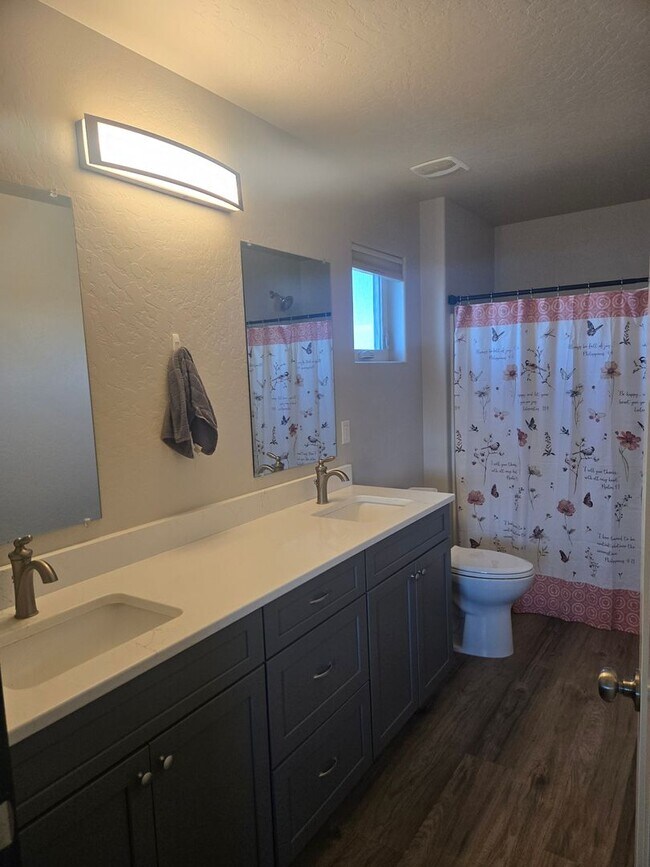 Building Photo - Modern 3-Bedroom Home in Pradera – Post Fa...