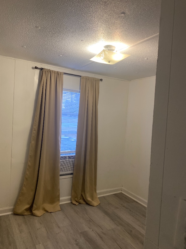 Building Photo - 9634 Crain Hwy