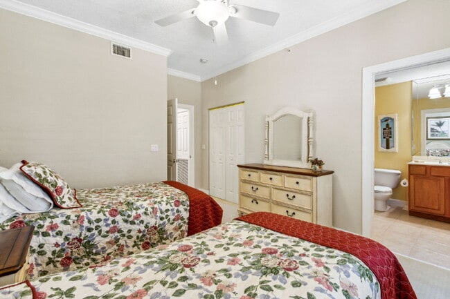Building Photo - Fully Furnished 3/3 Ocean Grande Condo
