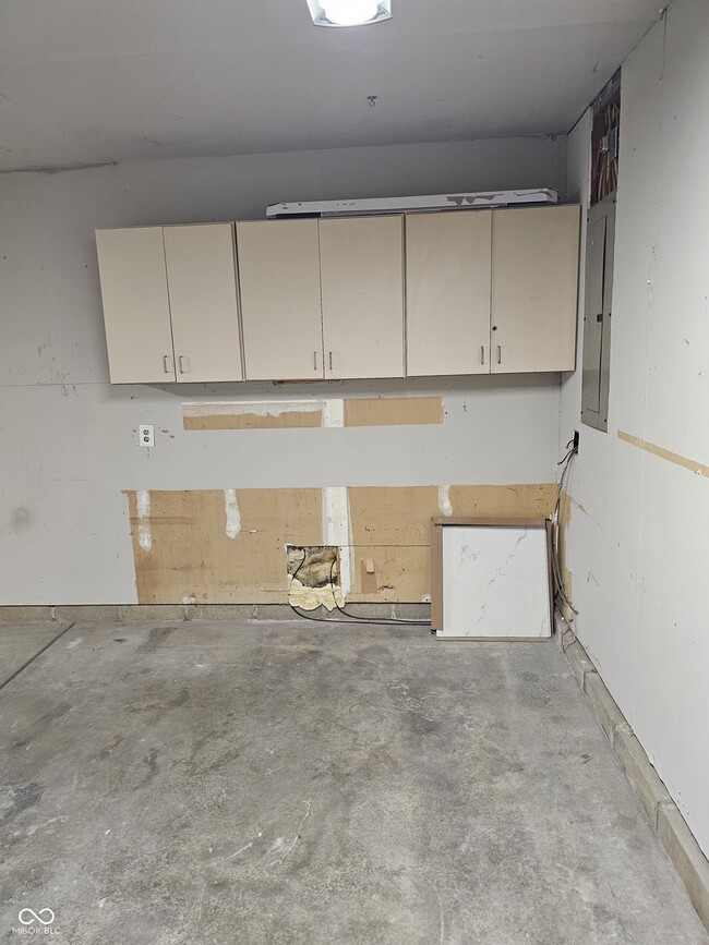 Building Photo - 403 Stillwood Ct