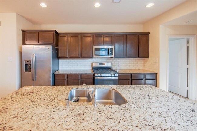 Building Photo - 1613 Summer City Dr