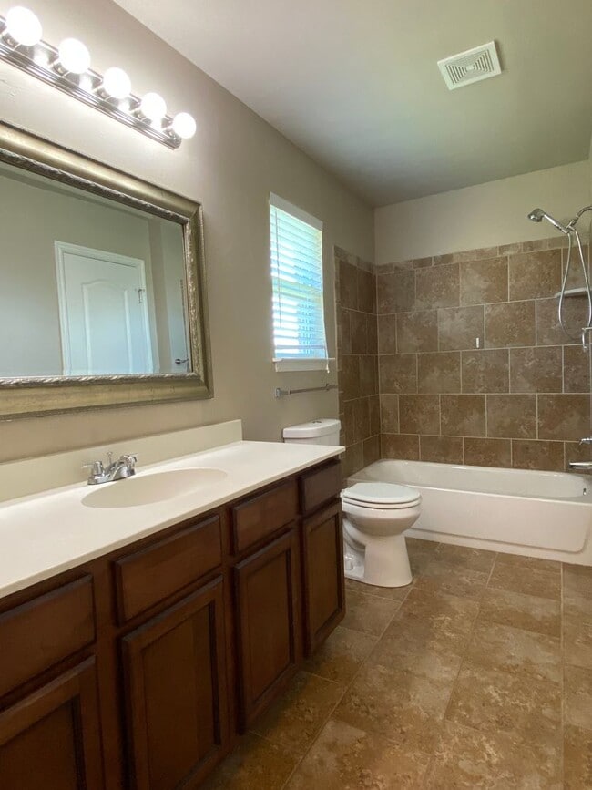 Building Photo - Cute 3 Bedroom Home In Piedmont Schools