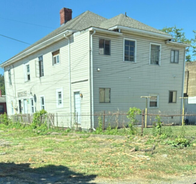 Primary Photo - 255 5th St