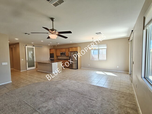 Building Photo - 11445 E Vail Crest Dr