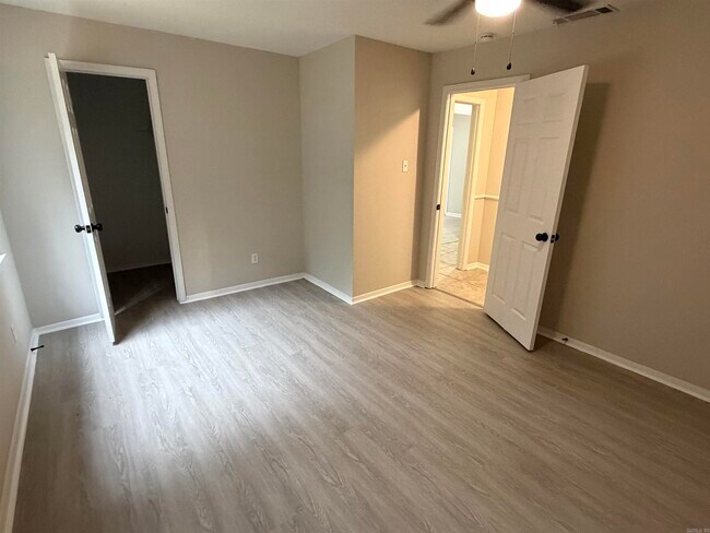 Building Photo - 10002 Stardust Trail