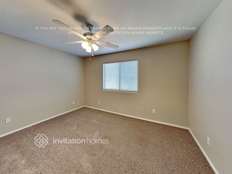 Building Photo - 2218 E Cochise Ave