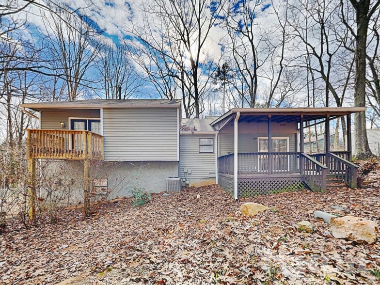 Building Photo - 5577 Mountain Park Way