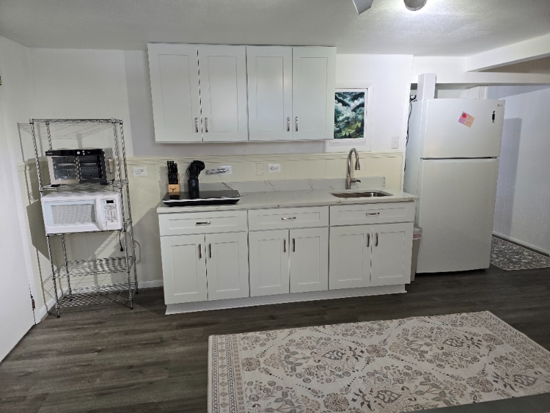 Building Photo - 308 Prospect Dr SW