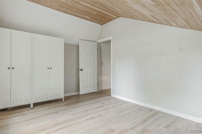 Building Photo - 22000 Admirals Walk