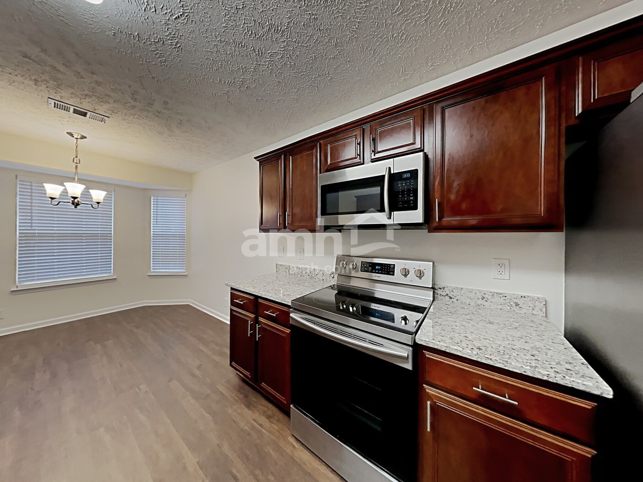 Building Photo - 1911 Odessa Ave