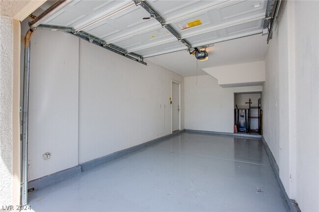 Building Photo - 10448 Dark Sands Ave