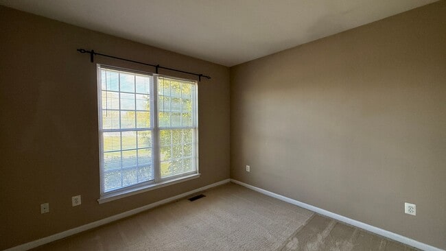 Building Photo - Somerset Ridge