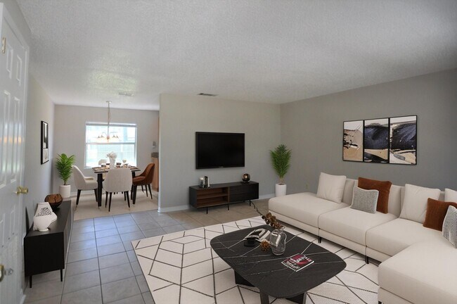 Building Photo - Remodeled 3/2 with huge yard in Sandalwood