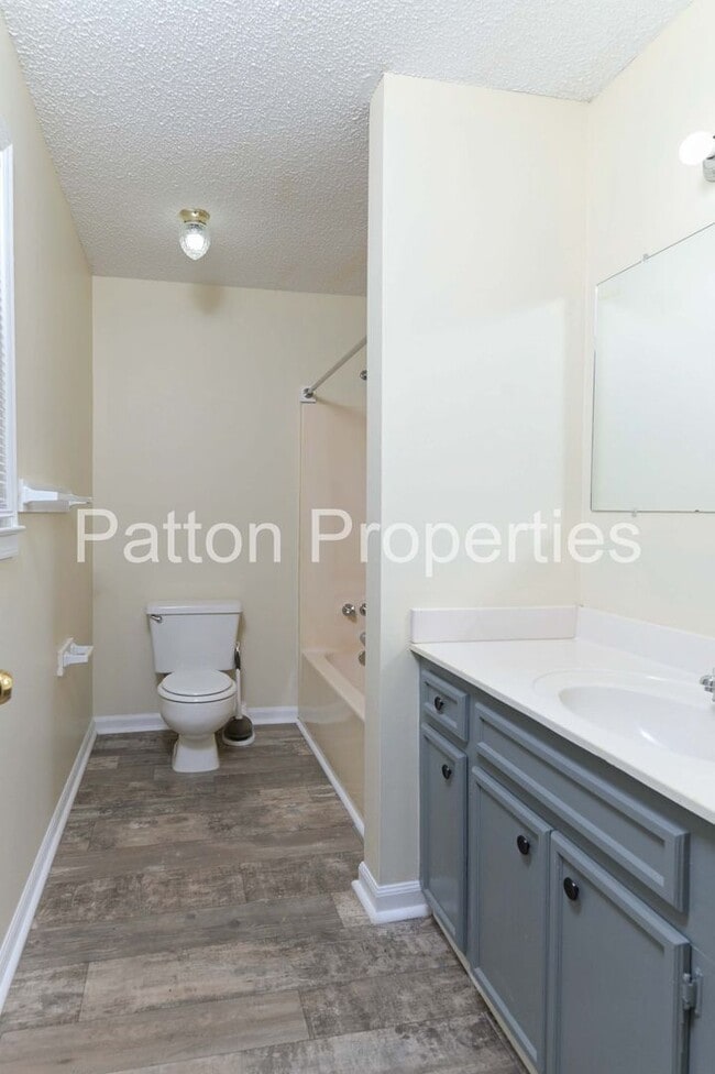 Building Photo - West Columbia Home- Hamlet South Commuity