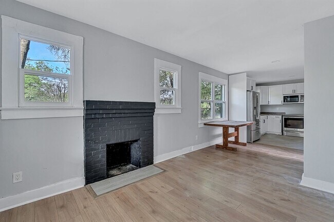 Building Photo - 1863 W 29th St