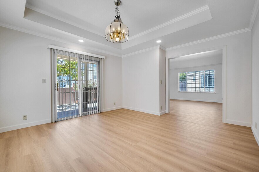 Building Photo - 125 Chestnut Ave