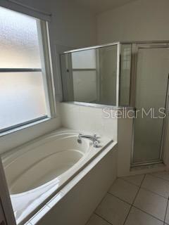 Building Photo - 456 Calabay Parc Blvd