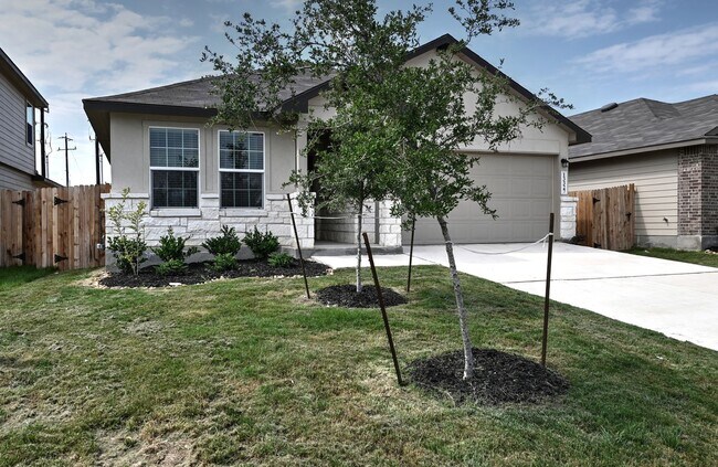 Building Photo - 13327 Whisper Rnch