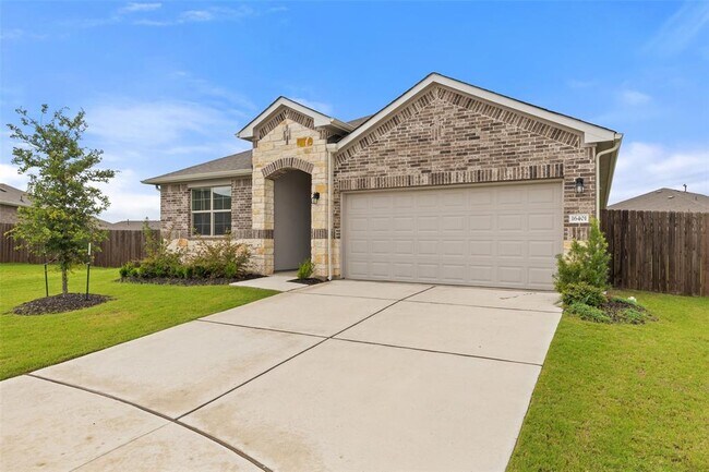 Building Photo - 16401 Coratina Dr