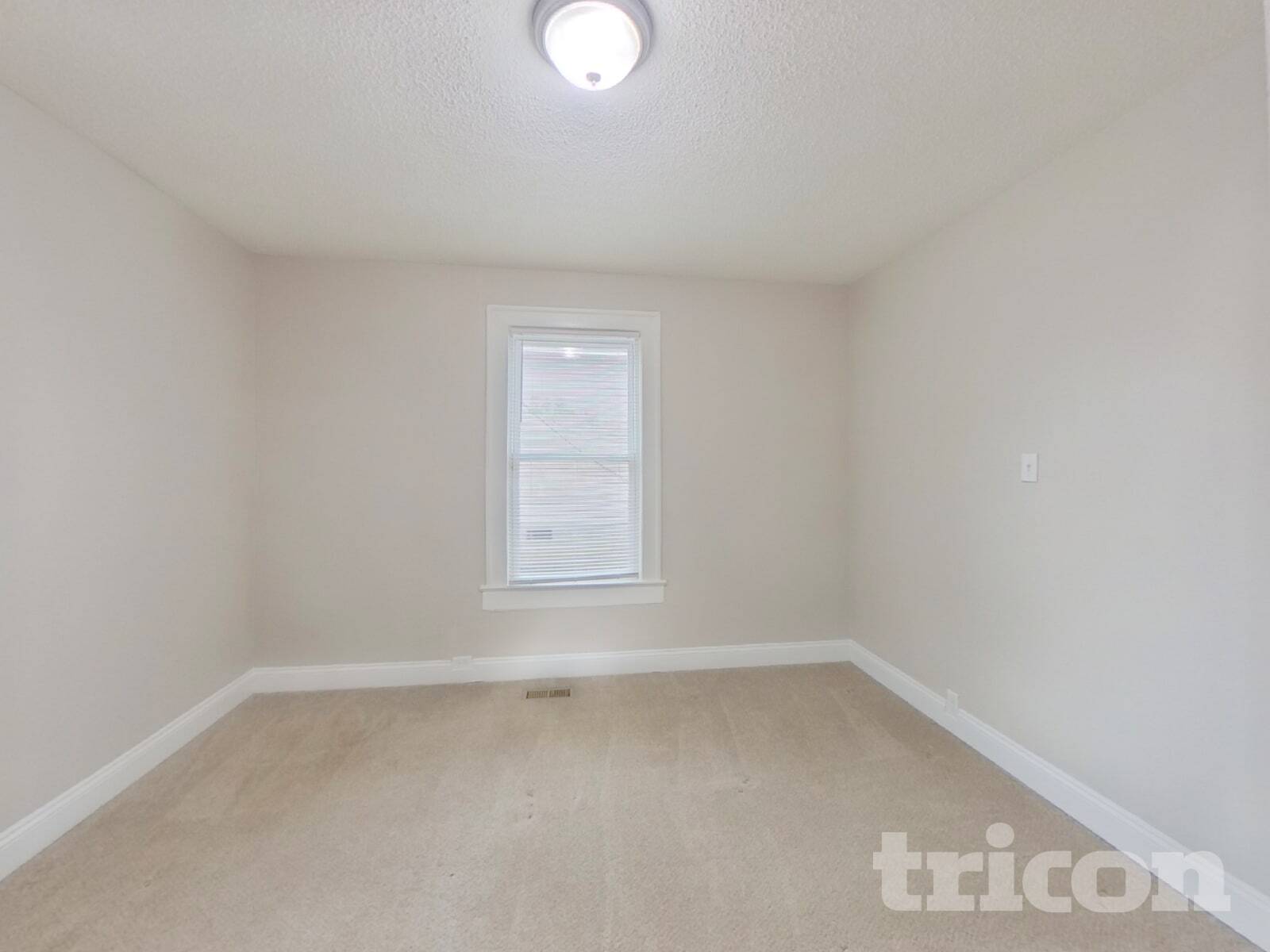 Building Photo - 1511 N Davidson St