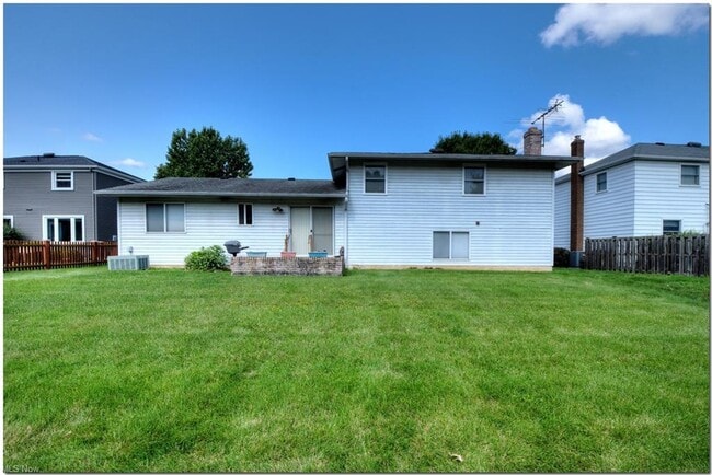 Building Photo - 3589 Delmar Dr