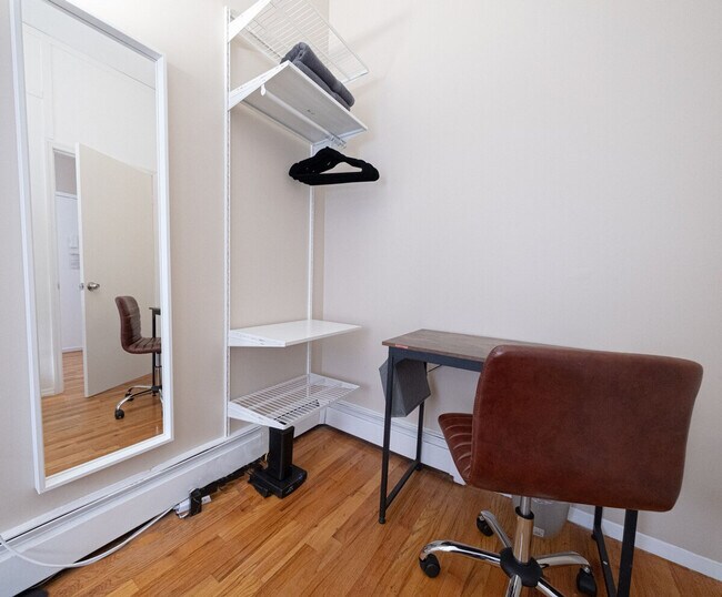 Building Photo - 240 W 112th St