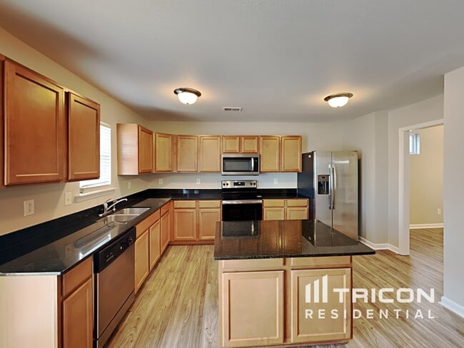 Building Photo - 543 Silver Spoon Ln