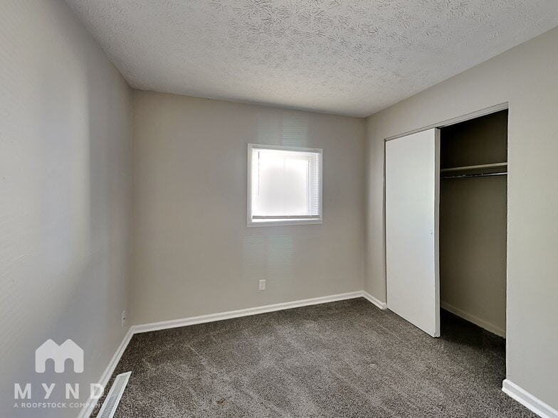 Building Photo - 4281 Walford St
