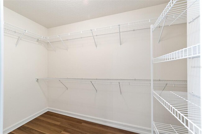 Building Photo - 1109 Alcove Loop