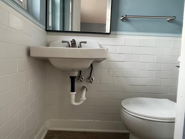 Building Photo - 918 N 5th Ave